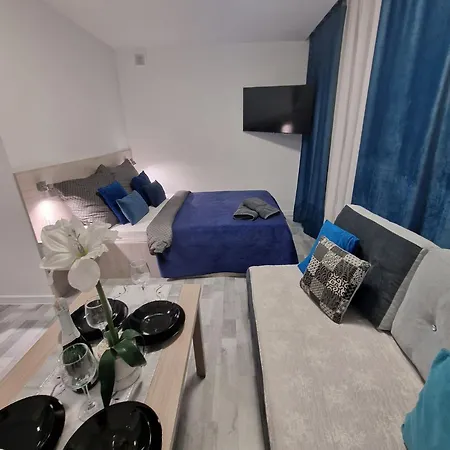 Apartment Angel *